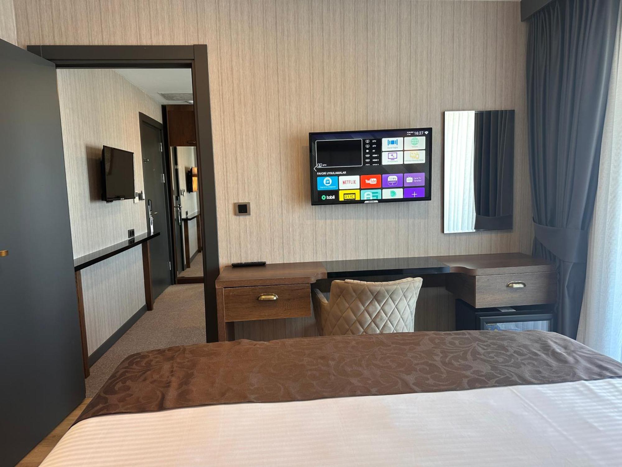 Trademark Collection By Wyndham Operla Airport Hotels Arnavutkoy Extérieur photo